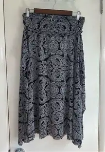 Stylus Paisley Mesh Midi Skirt. Black and White. Size: L/XL