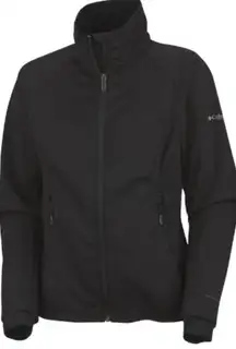 Women's Hot To Trot Softshell Omni Shield Advanced Repellency Jacket M