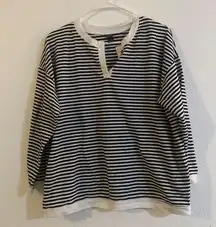 Black and white button up long sleeve