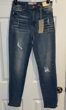 Altar’d State NWT high-rise Mom blue denim jeans 26/3 Distressed Look