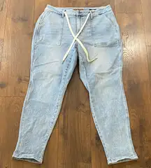 Judy Blue Light Wash Joggers 16W – Drawstring Tie, Comfortable Fit