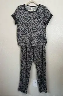 Lucky Brand Gray and Black Leopard Very Sofy Pajama Set, Sz Medium