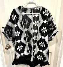 American Eagle Aztec Print Poncho Ruana Size Medium