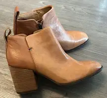 Vionic Lyssa Booties Brown Leather Stacked Heel USA 9.5