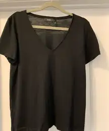 Theory Women’s V-Neck Tee Shirt Size Medium