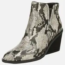 Dr. Scholls Morgan Womens Faux Leather Snake Print Ankle Boots