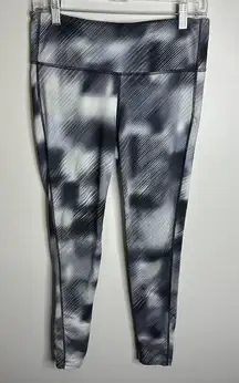 Women's Athleta Size Medium Chaturanga High Rise Leggings Alpine Pattern‎