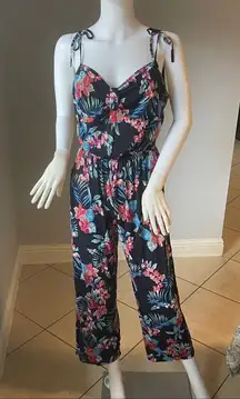 Dark Navy New Women’s Floral Tropical Jumpsuit size 
XL
For Size 14
New