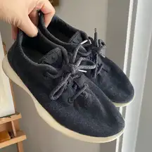 dark gray wool walking sneakers tennis shoes exercise women’s size 8