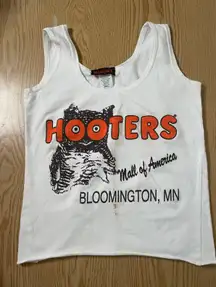 B25 Women’s Hooters girl worn Uniform Tank from Bloomington Minnesota size Small