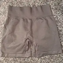 brown OQQ short 