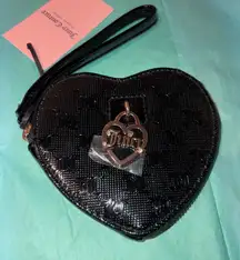 NWT Juicy Couture simply perfect heart zip around licorice