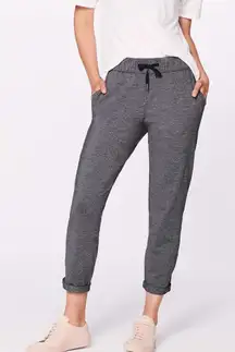 Lululemon On The Fly Pant 28" Heathered Gray Black Pull On Size 6