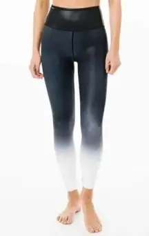 Zyia  Black Metallic Ombre Light n Tight Hi-Rise 7/8 Legging Size 12