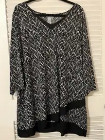 Catherines Black White Geometric Tunic Top Chiffon Hem 3/4 Sleeve Chic Work Wear