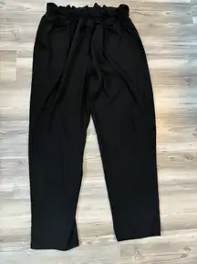 SheIn Curve 1X Paper Bag Waist Black Pants waist is 15 stretch to 23 inseam 26