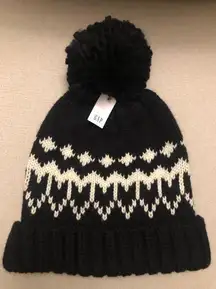 Gap  Knit Pom-Pom Beanie Hat, Black and White, Acrylic One Size Winter Cap