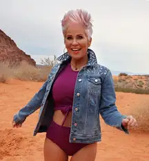 Chicos NWT PEACE LOVE CHIC Embroidered‎ Denim Jean Jacket Size 1