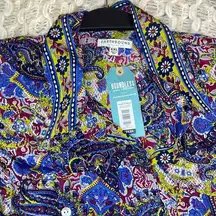 Lightweight short romper with short sleeves and pockets button front paisley NEW