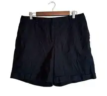 J McLaughlin Womens Black cuffed Size 14 Shorts