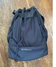 Beyond Yoga Convertible Gym Yoga Bag Backpack Black Tote Weekend Bag