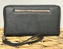 Steve Madden Zip Around Wallet Wrislet Black