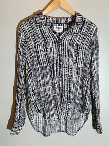 Holding Horses Blue and White‎ Button Down Shirt, Size S