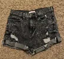 washed black jean shorts 