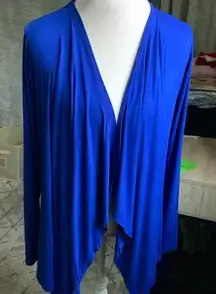 Nice color long sleeve top/ cover up 🦋