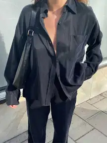 NWOT Djerf Avenue On The Go Shirt in Ash