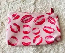 🌺 3/20 SALE Ipsy  Lipstick Kisses Makeup Bag