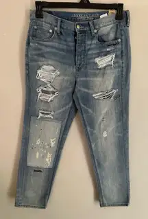 American Eagle Vintage High Rise Jeans Patch Distressed Light Wash Button Fly 8R