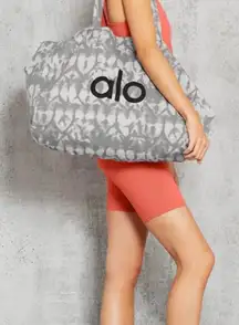 Alo Yoga NWT Gray Tie Dye Shopper‎ Tote Canvas Oversized Bag One Size