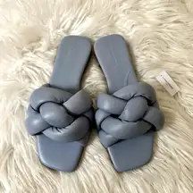 NWT Banana Republic Knotted Slip On Sandals Sz 7