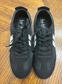 NEW Nicole Miller New York Women's Sneakers size 8