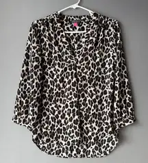Vince Camuto Size‎ S Beige Black Leopard button down blouse