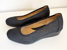 Naturalizer Comfort "BECKY" Black Slip-On Vented Wedge Heels 8.5