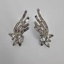 Vintage Rhinestone Floral Wing silver tone metal screwback earrings