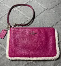 VTG COACH Pebbled Leather Shearling Sherpa Wristlet Raspberry Pink Fuschia
