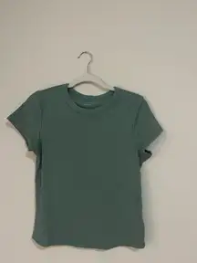 Old Navy Green T-Shirt