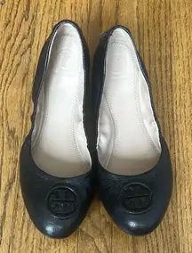 Tory Burch Allie EUC Slip On Leather Small Logo Rounded Toe Ballet Flat