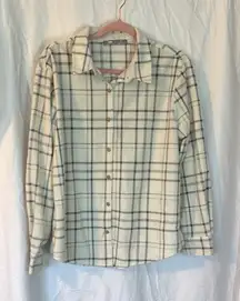 Lee Plaid Cream and Gray Soft Button up Size Large