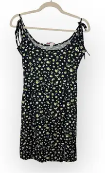Vintage Y2K Discreet Daisy Floral Mini Dress M Black White Grunge Cottagecore