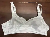 Bali Size 40B White Double Support Wirefree Full Coverage Comfort Bra 3280