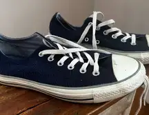 Converse Chuck Taylor Sz: M7 /W9 All Star OX Navy Blue Low Top. Lace Up.