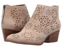 Franco Sarto Ashlee Block Heel Ankle Boots Size 8.  B63