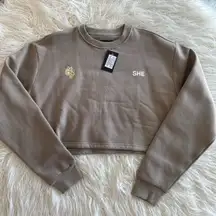 Wolves Darc Sport SHE Cursive Crop Crewneck Stone Gray Size Medium