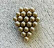 Vintage Art Decor artificial pearls dress clip brooch