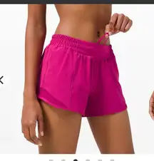 Lululemon Hotty Hot Short II Long 4" in Ripened Raspberry Sz 4