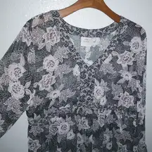 Knox Rose L V-Neck Mauve Gray Roses Dress